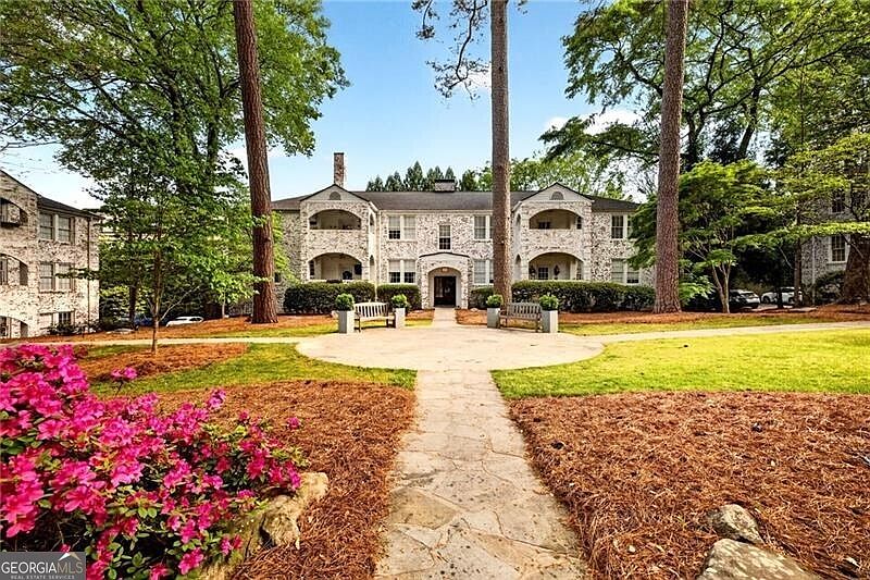 1st image of 65 Peachtree Memorial Dr NW APT 5