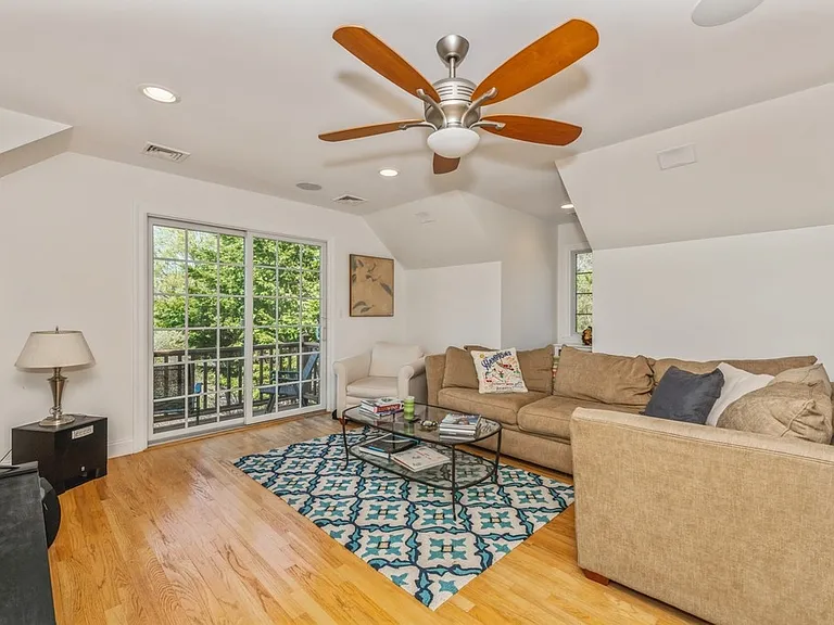 38 Cliff Rd — Photo 14
