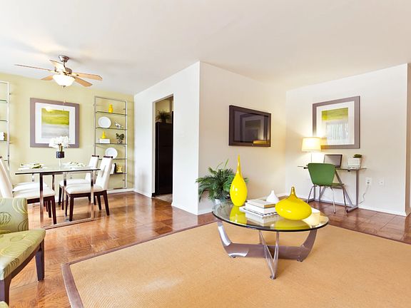 3rd image of 5535 Columbia Pike #39-207
