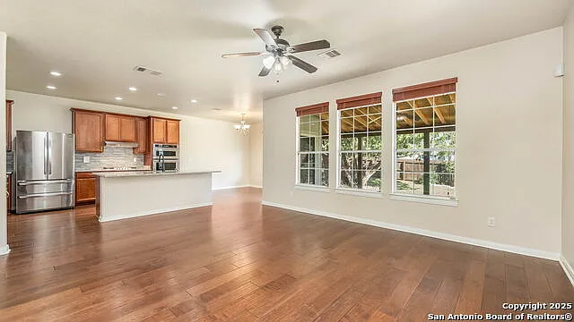4511 Fern Hl — Photo 3