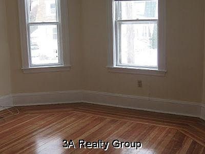 4th image of 45 Grafton St #1