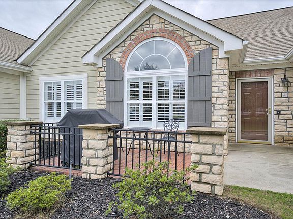3rd image of 143 Harvest Ln