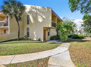 Vista Gardens Condominums, Deerfield Beach, FL 33441