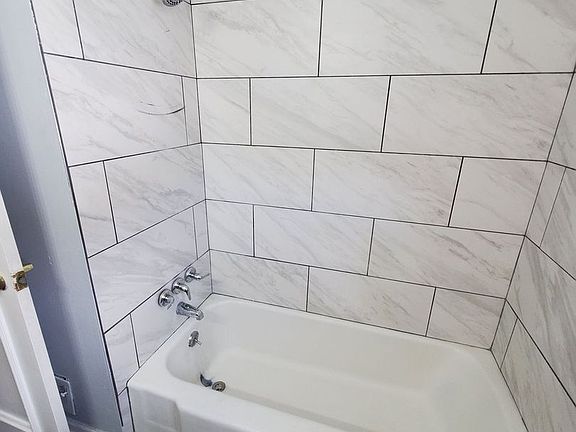 4th image of 5832-5834 N 93rd St