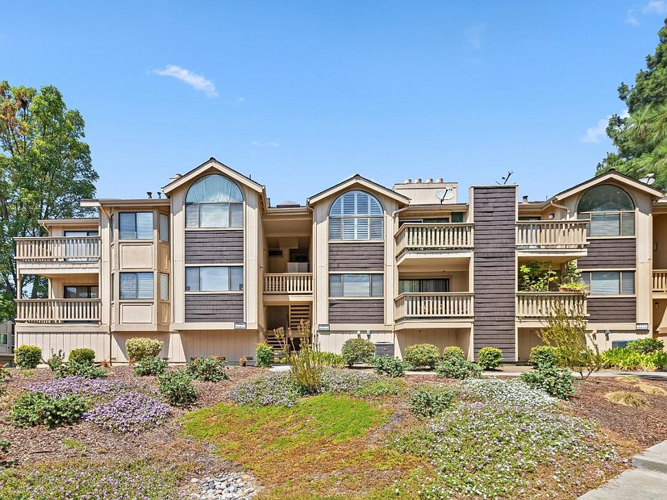 1st image of 16954 Sorrel Way