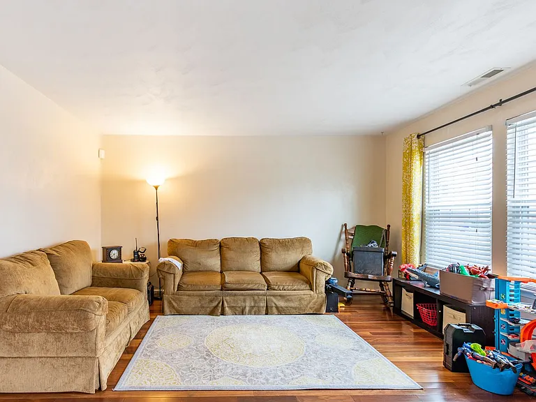 601 Lord Byron Ct — Photo 12