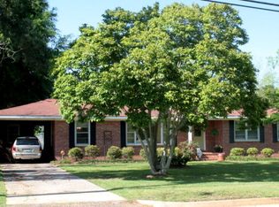 283 E King St, Newton, AL 36352