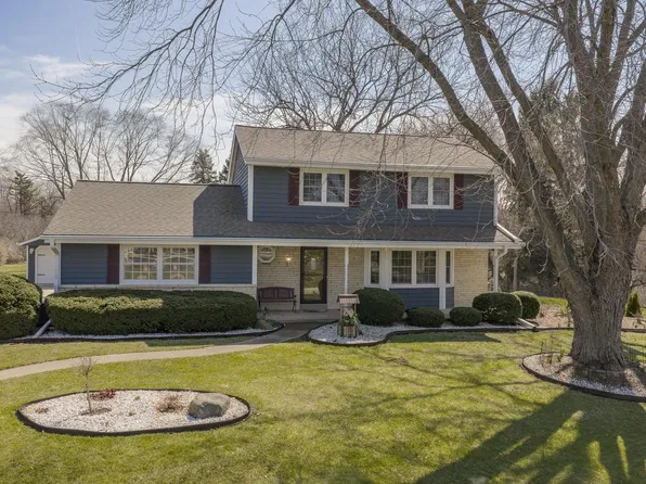 770 Linden LANE, Brookfield, WI 53045