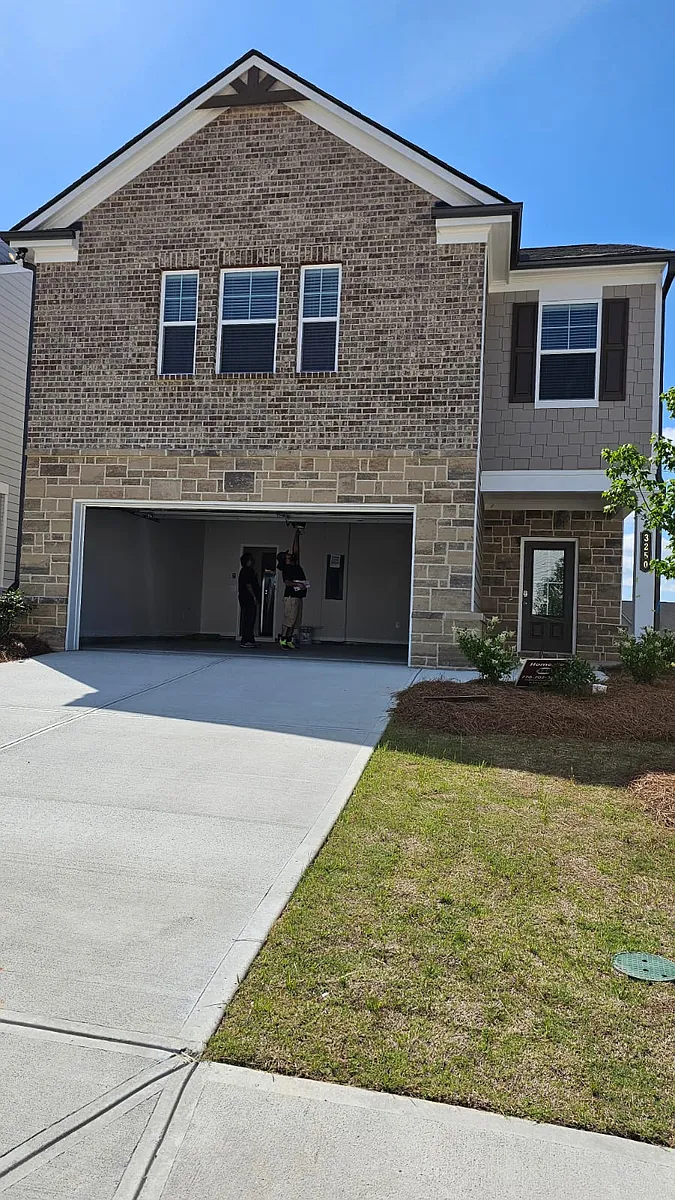 Building Photo - 3250 Westgate Park Dr