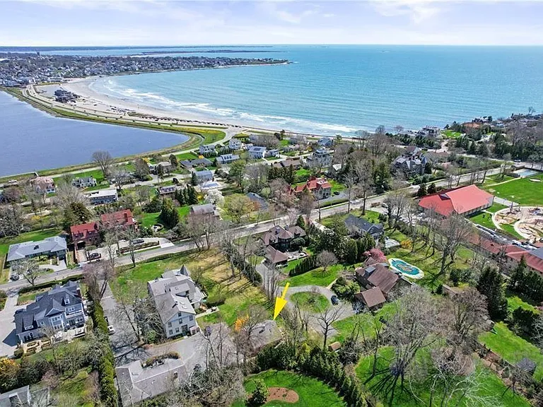 397 Gibbs Ave #CH — Photo 4
