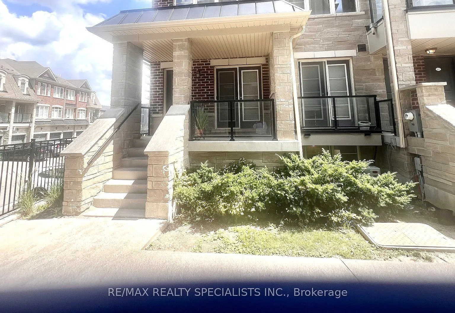 3 bed, $2,775 — Photo 1