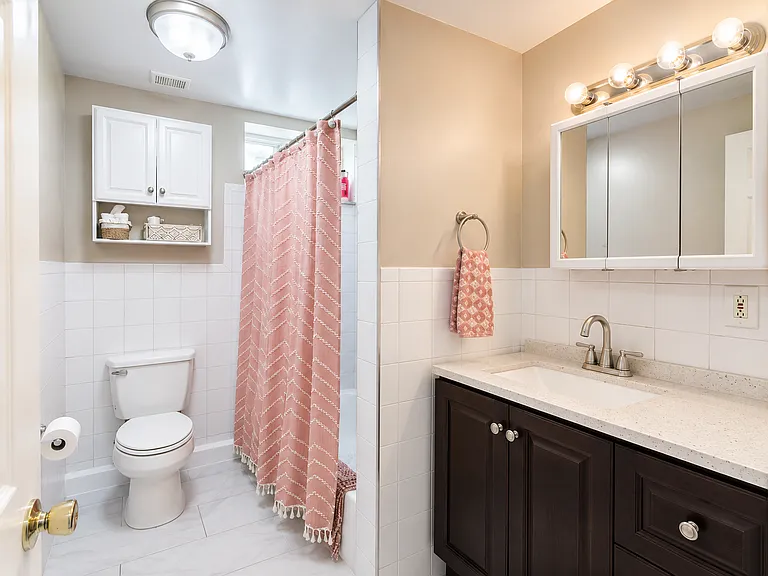 28 Burns Ave #1 — Photo 5