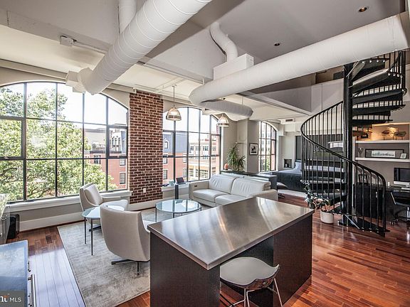 2nd image of 1600 Clarendon Blvd #W402