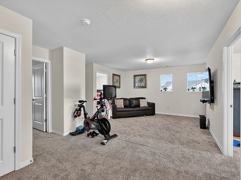 11357 Esperanza Way — Photo 32