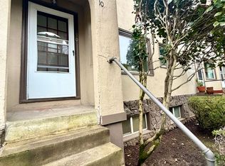329-333 SE 20th Ave #12, Portland, OR 97214