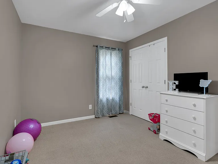 71 Larkspur Ct — Photo 20
