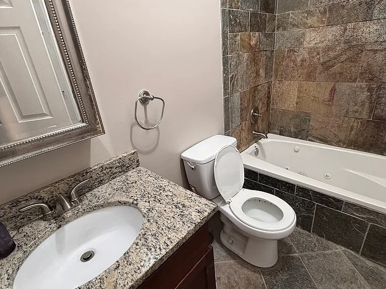 1643 W Farwell Ave #NB — Photo 21