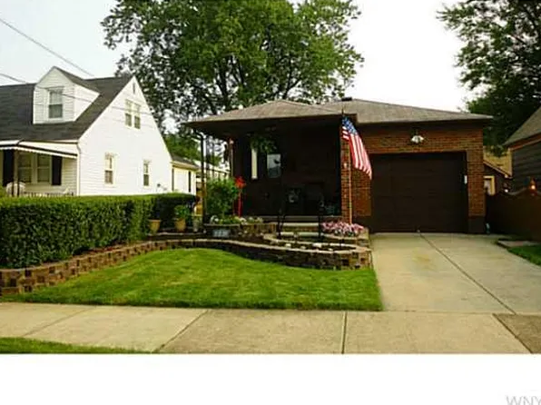 3239 Ontario Ave, Niagara Falls, NY 14305