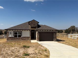 517 Lazy Oak Ln, La Vernia, TX 78121