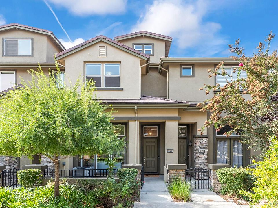 1st image of 1225 Avenida Benito