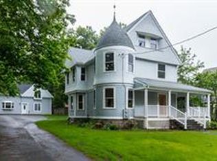 1099 Walnut St #A, Newton, MA 02461