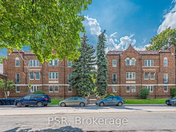 480 Oriole Pkwy #108, Toronto, ON M5P 2H8