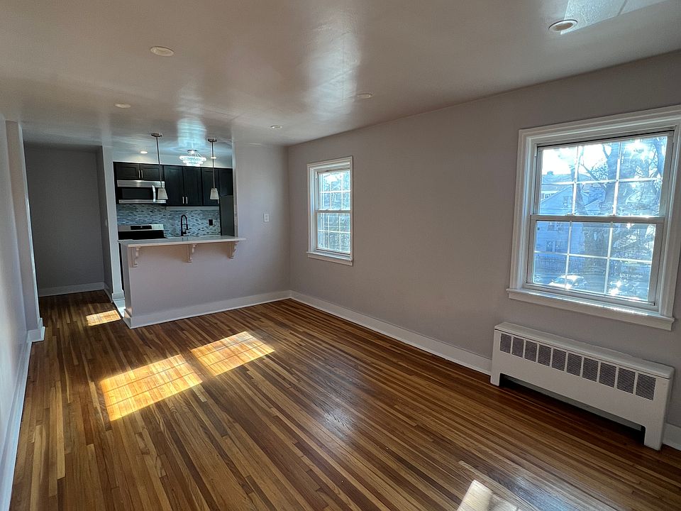 1st image of 328 Grafton Ave #3L
