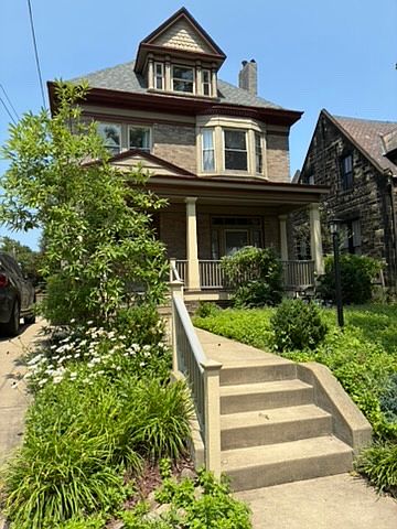 Great location on quiet street