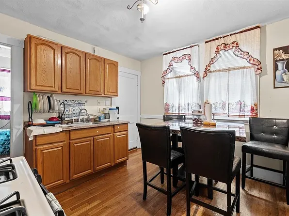 575 Hyde Park Ave, Roslindale, MA