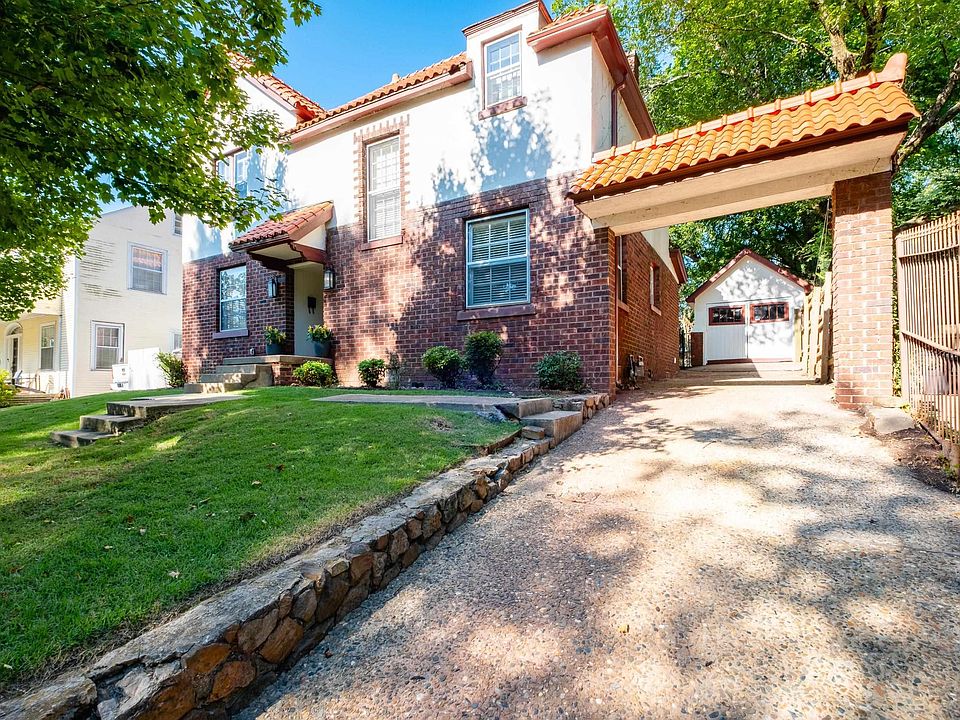 1st image of 116 Colonial Ct