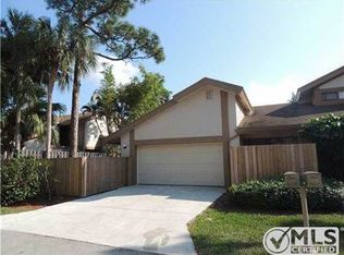 7740 Kenway Pl E, Boca Raton, FL 33433