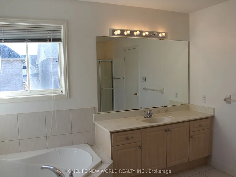 31 Barkwood Holw — Photo 23