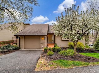 136 Miami Lakes Dr, Milford, OH 45150