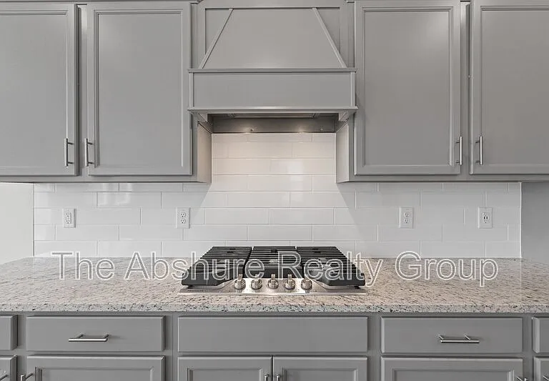 35 Village Edge Dr — Photo 17