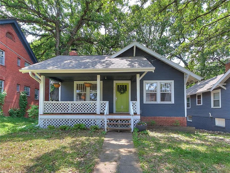 1st image of 3014 Woodland Ave