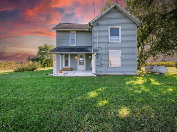 9763 Kramer Rd, Bowling Green, OH 43402
