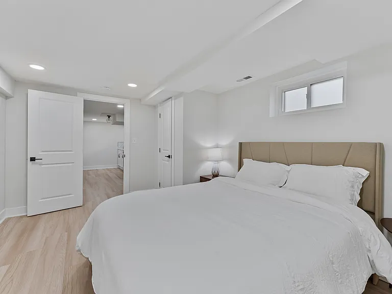 5503 Jay St NE — Photo 2