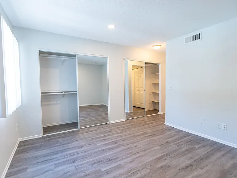 14056 Valleyheart Dr. — Photo 32