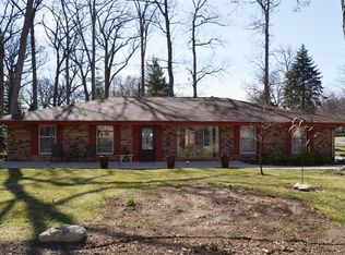 519 Taylor Dr, Mahomet, IL