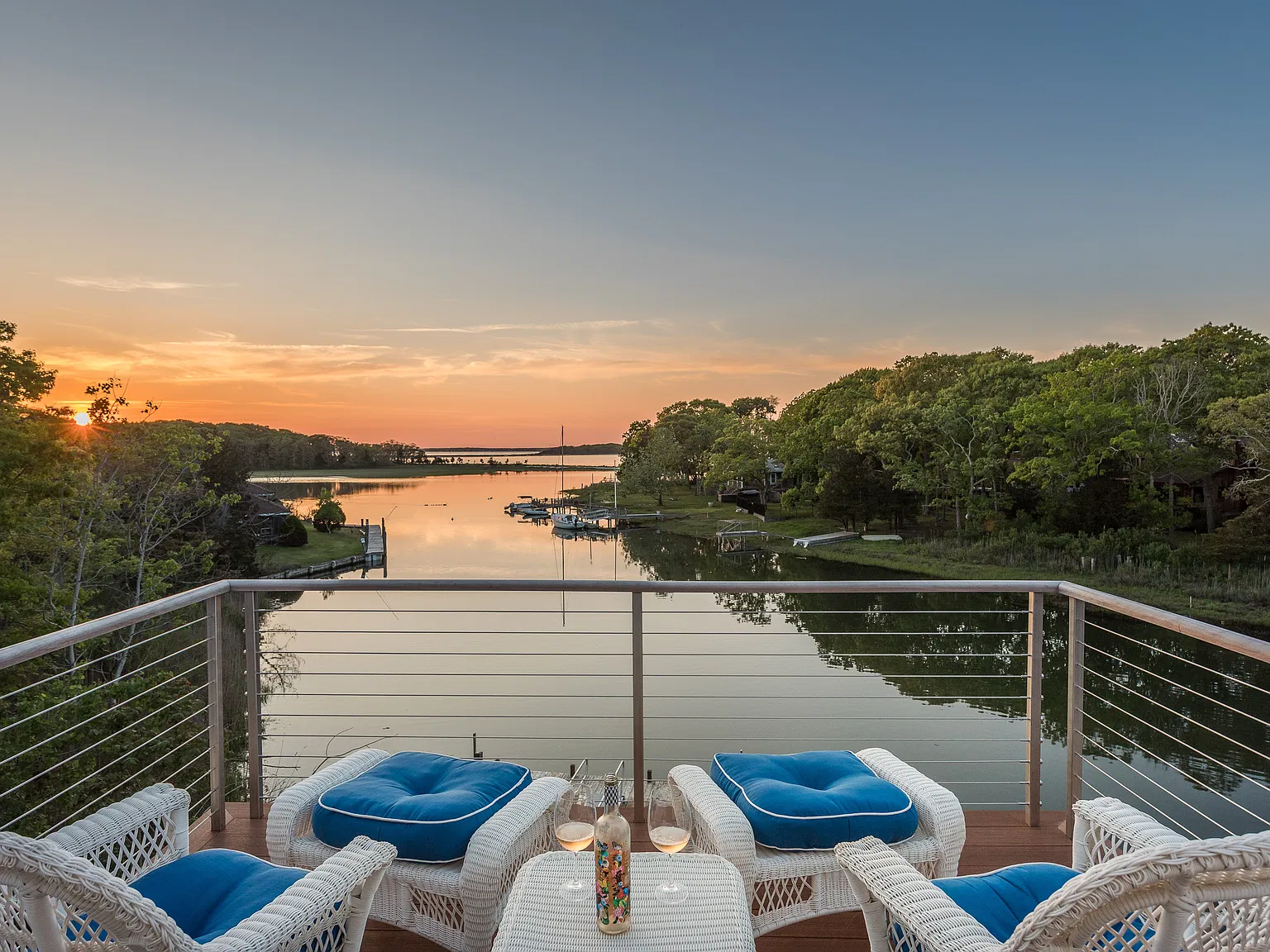 Paddleboard Paradise: Luxury House + Boat Dock Noyack Harbor — Photo 1
