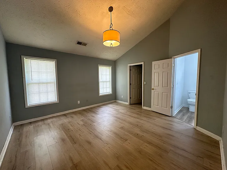 976 Sham Pointe Dr — Photo 10