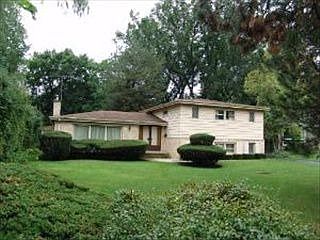 5th image of 431 Wilmette Ave