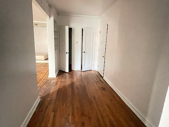 4th image of 89-20 161st St #3