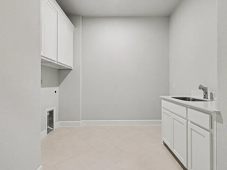 2200 Shady Hill Dr — Photo 12
