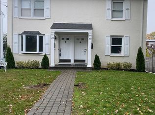 30 Westview Ave, Pt Chester, NY 10573