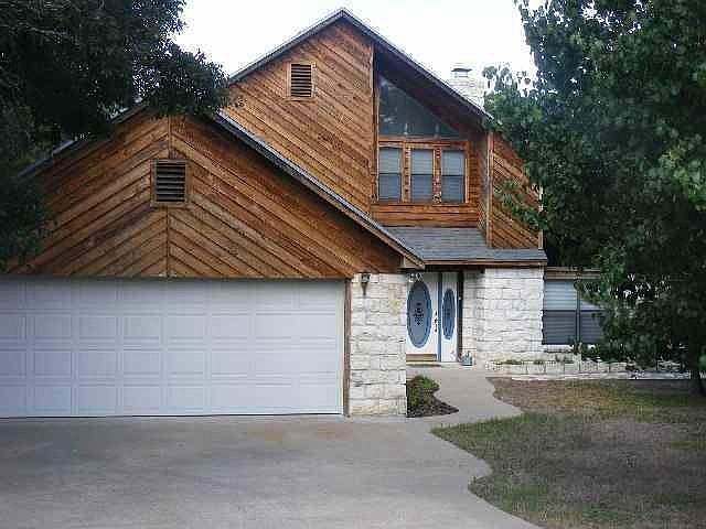 1st image of 4894 Lakeaire Cir