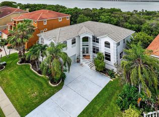 3185 Shoreline Dr, Clearwater, FL 33760
