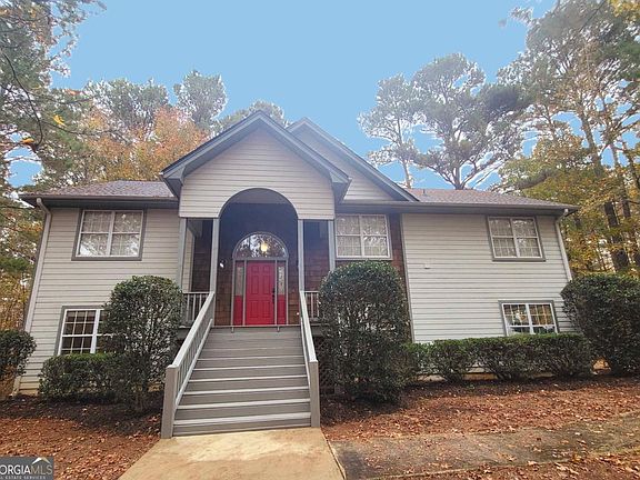 2nd image of 1050 Bouldercrest Way