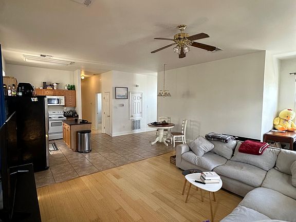 3rd image of 2305 Saint Thomas St