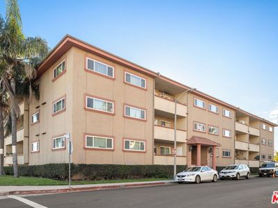 12500 Huston St APT 201, Valley Village, CA, 91607